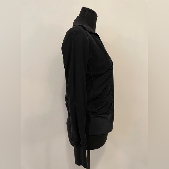 Lululemon reversible jacket - Picture 2 of 9